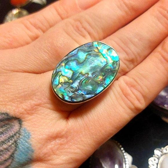 Jewelry - Giant Abalone Shell Ring Size 7.25
